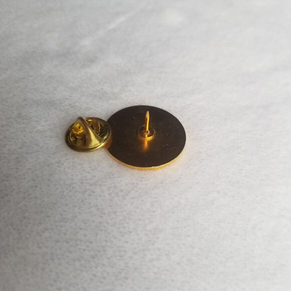 VFW Lapel Pin 50 Years Anniversary Membership Award Veterans Of Foreign Wars - Picture 2 of 3